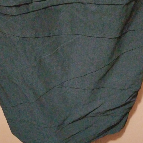 Dress - Picture 4 of 7